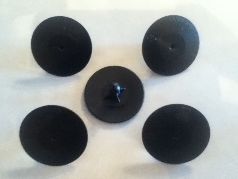 82-92 Camaro/Firebird hood insulation clips (5-pack)