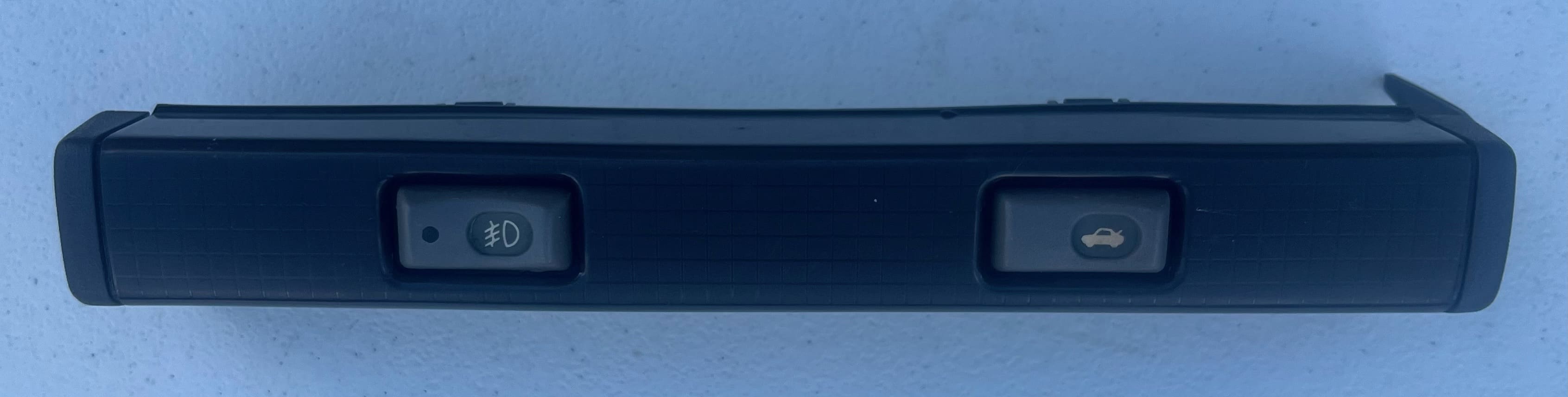 90-92 Firebird dash switch panel (driving/fog lights & hatch release)