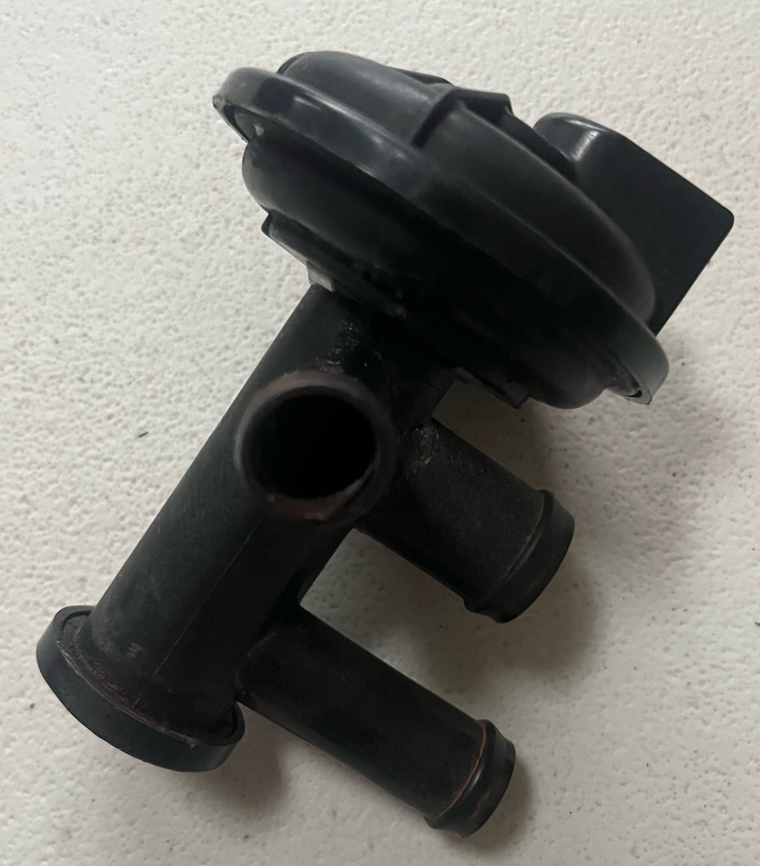 82-92 Camaro/Firebird coolant bypass valve