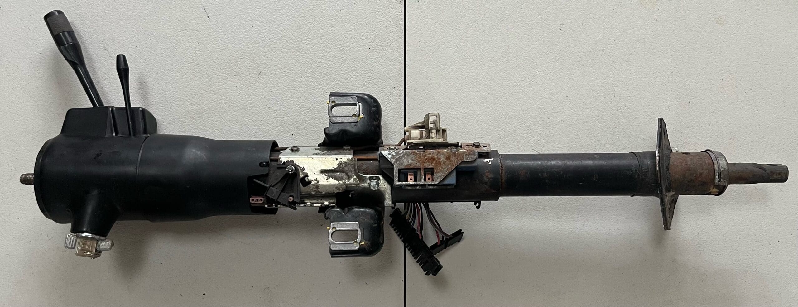82-83 Camaro/Firebird tilt steering column NEW lock cylinder!