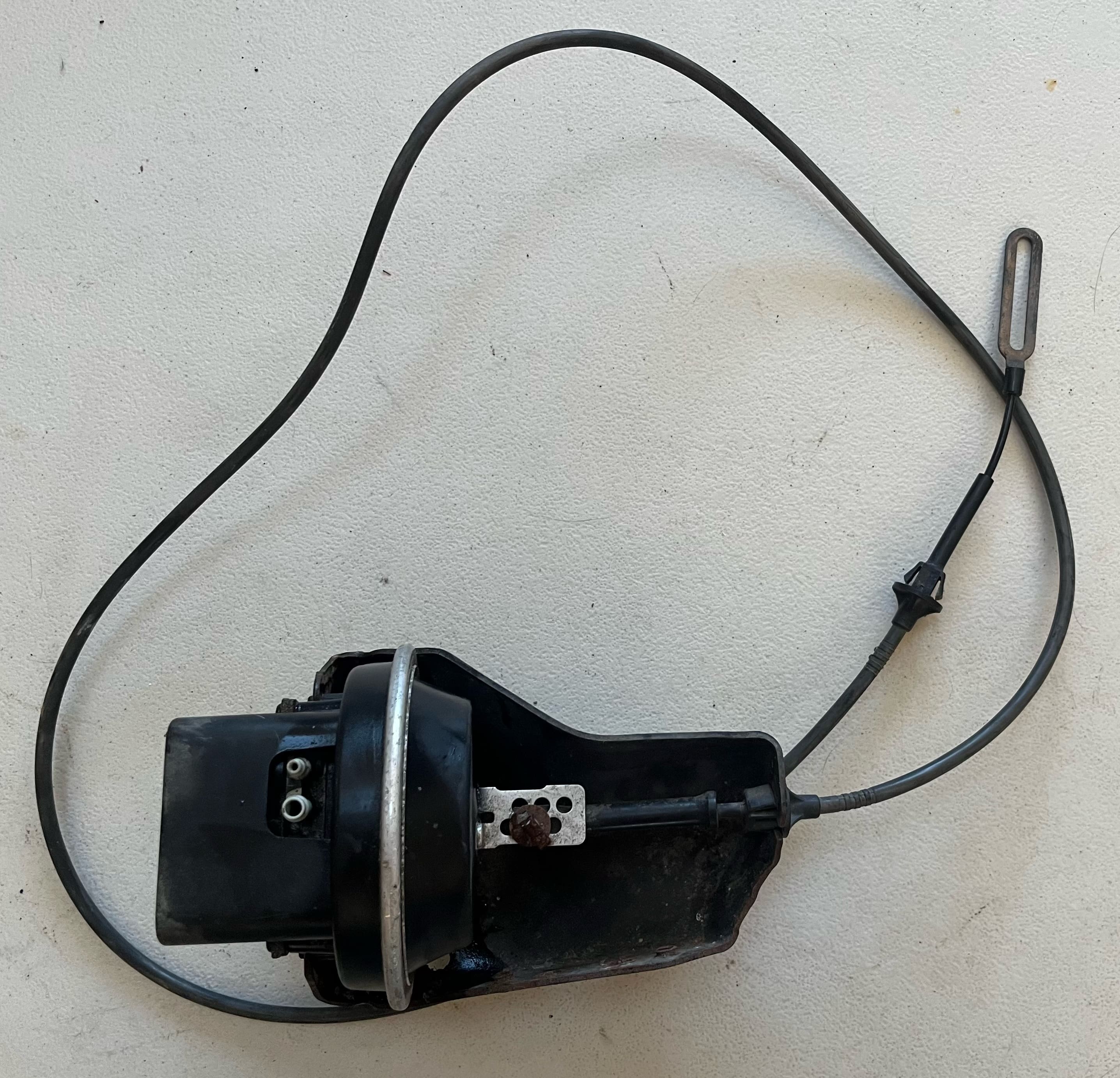 82-92 Camaro/Firebird cruise control with cable (strut tower mount)