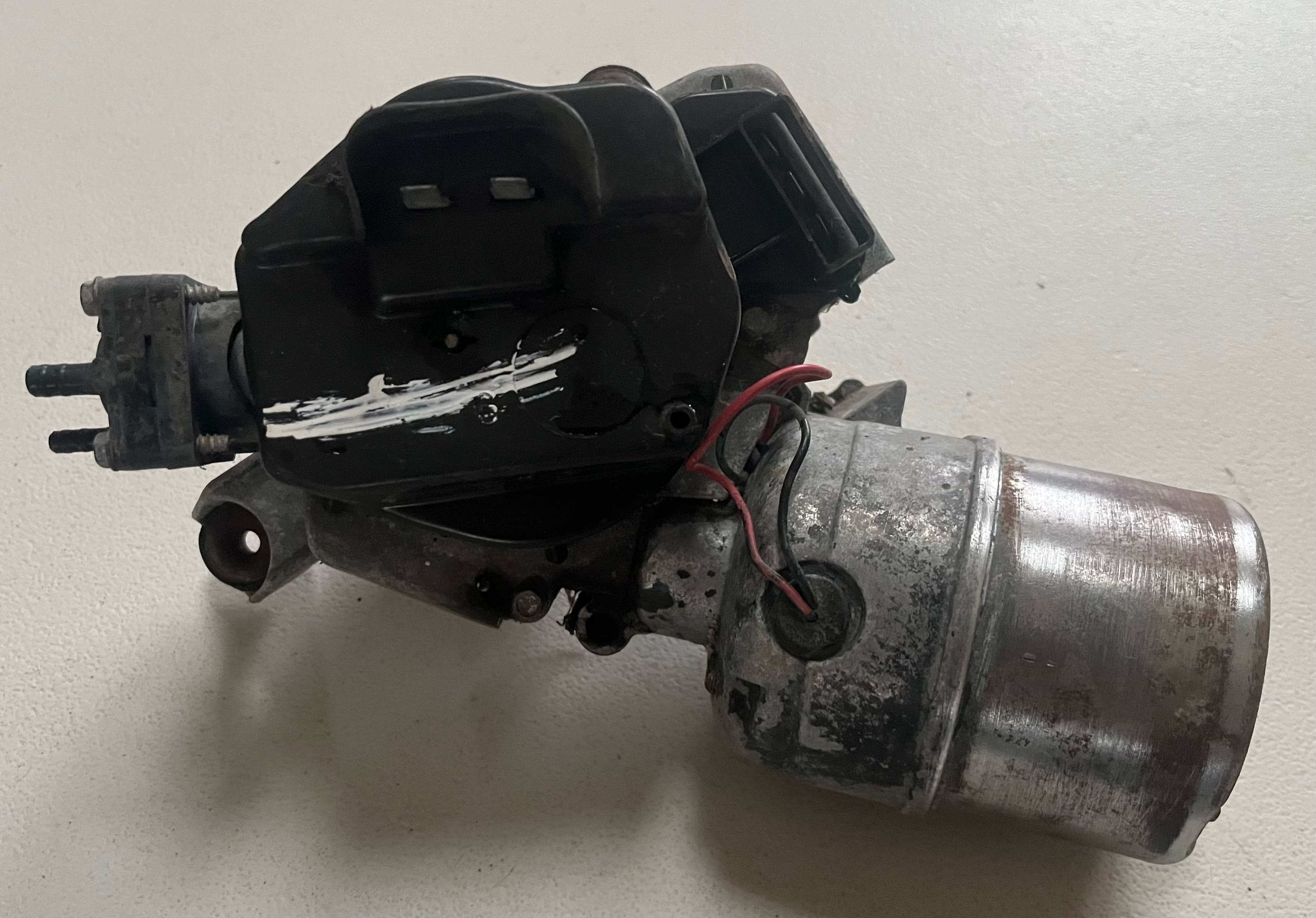 82-83 Camaro/Firebird wiper motor (standard wipers)