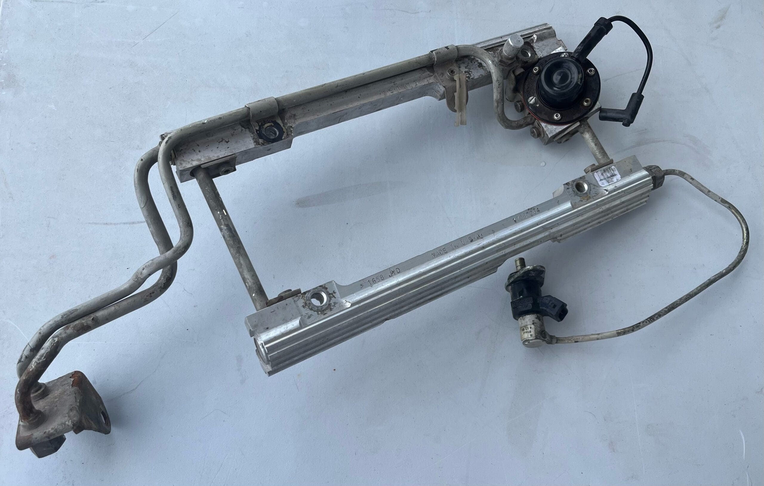 85-88 Camaro/Firebird TPI fuel rail