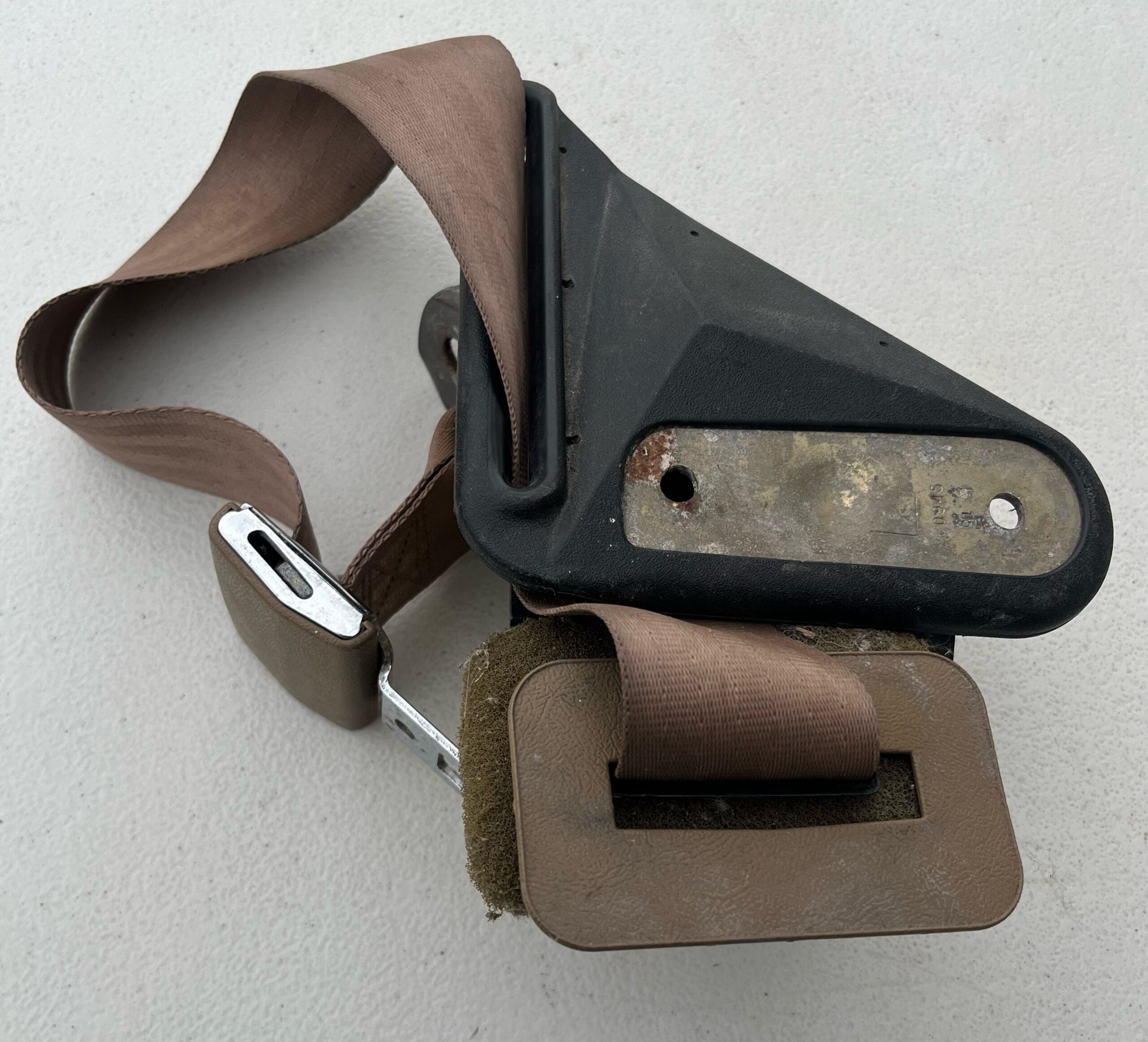 89-92 Camaro/Firebird driver's rear seat belt (beige)