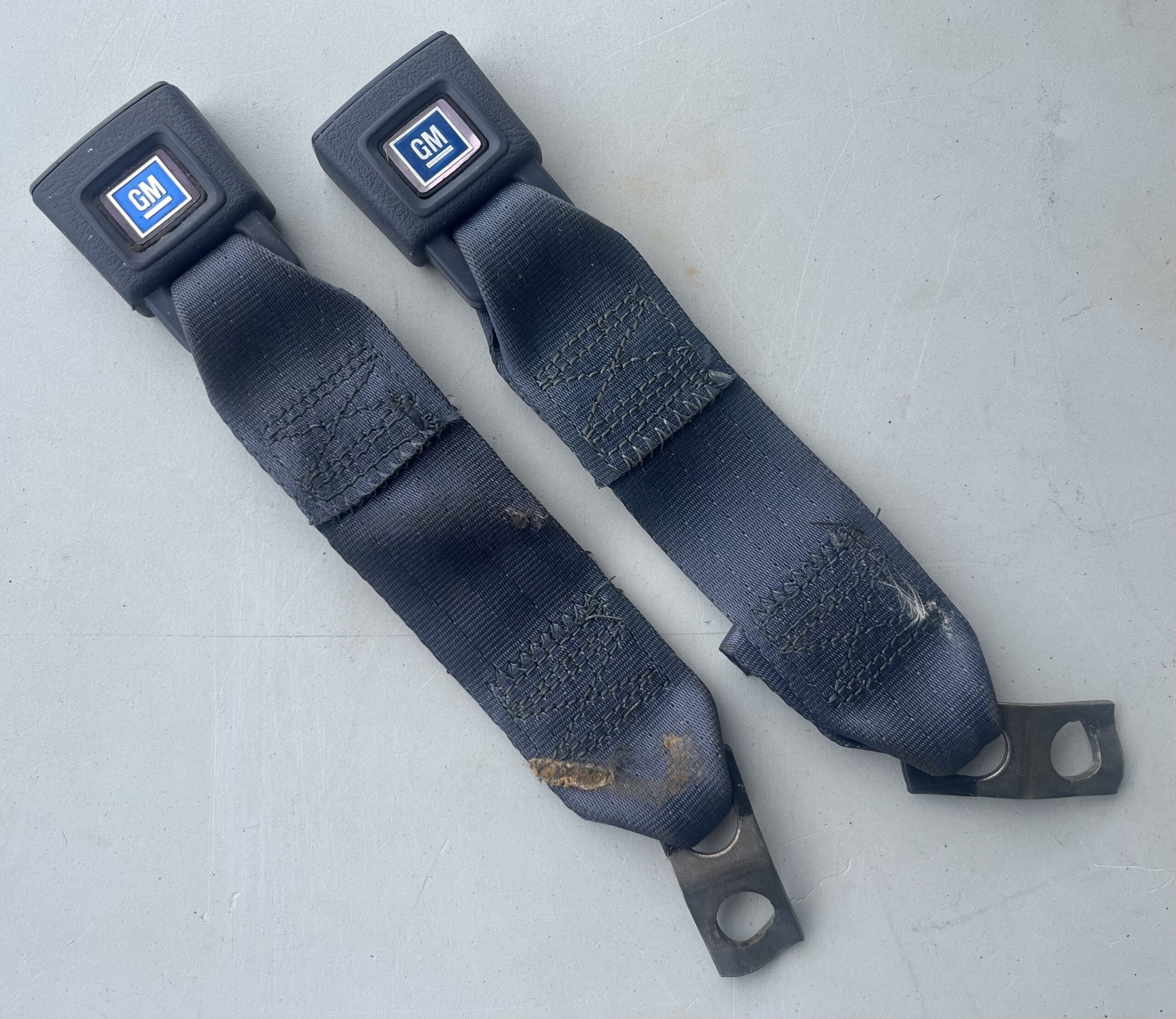 82-92 Camaro/Firebird dark blue rear seat belt receivers (82-83 style)
