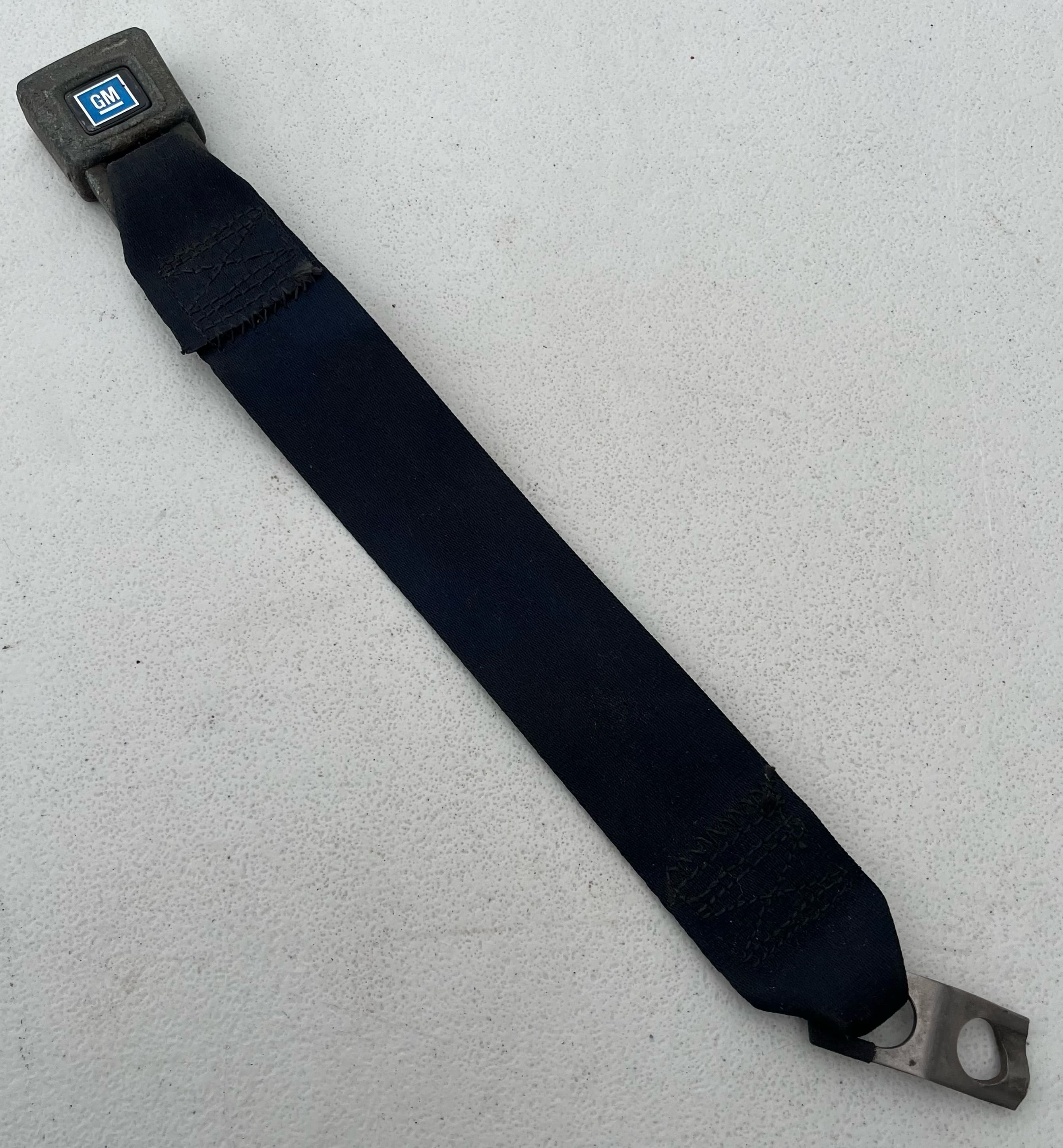 82-92 Camaro/Firebird dark blue rear seat belt receiver (82-83 style)