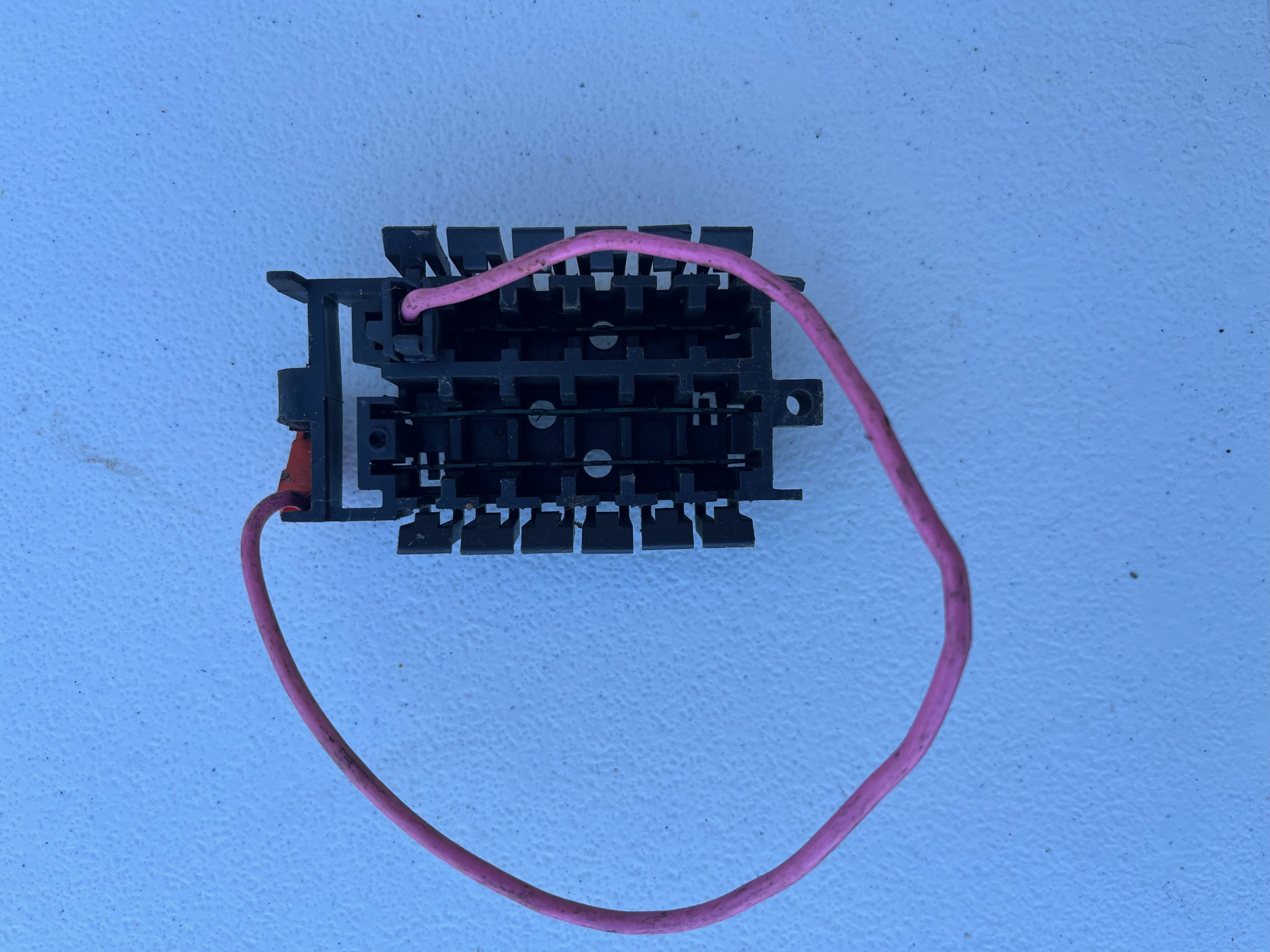 82-92 Camaro/Firebird power distribution block w/pigtail