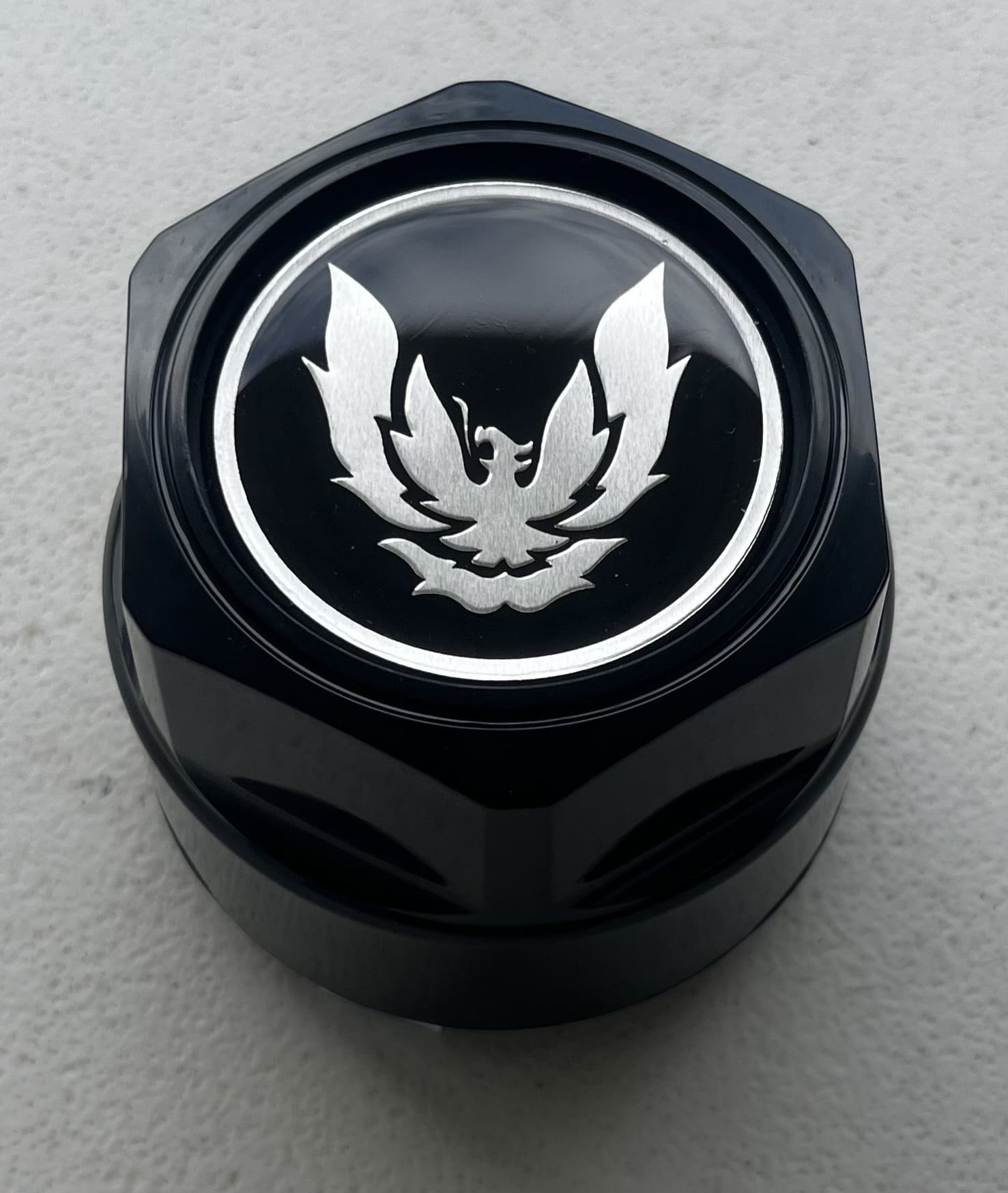 82-92 Firebird center cap (black with silver bird)