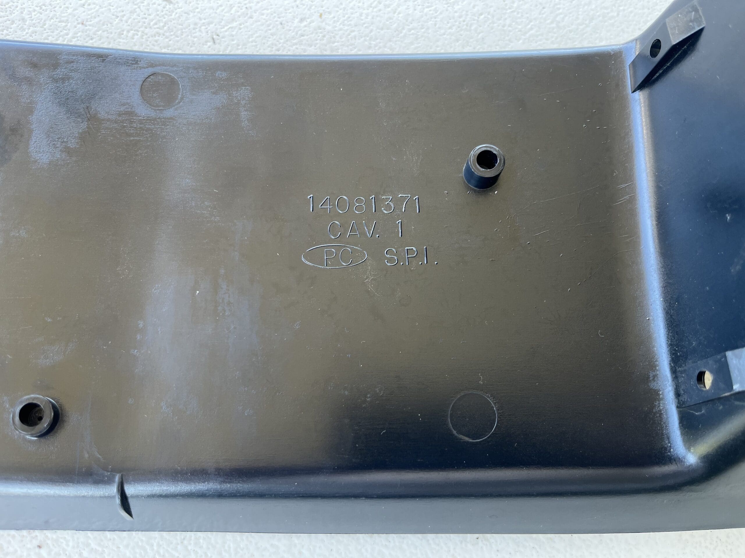 85-90 Camaro "IROC" style front grill NEW ORIGINAL GM (NOS) - Image 3
